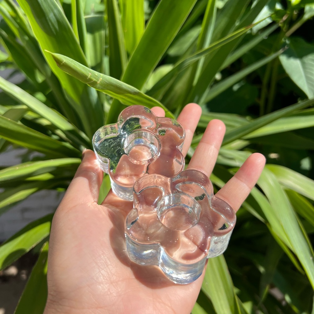 ❌SOLD❌ Flower candle stick holders 🌸